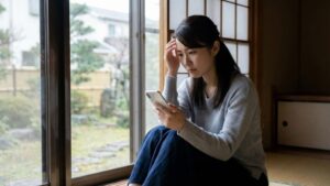 義実家の法事に行きたくない！角を立てず休む断り方と手土産の正解